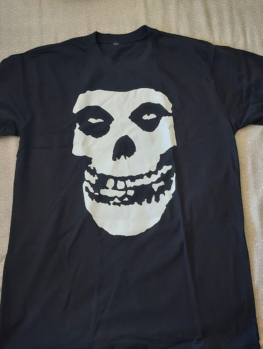 Men's Black Graphic Skull Tee - Classic Crew Neck Shirt
